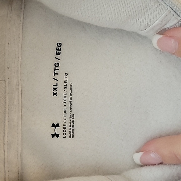 UNDER ARMOUR JACKET - Picture 10 of 11